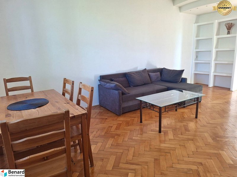 NA PREDAJ 2 IZBOVÝ BYT, BALKÓN, PREŠOV, UL. PAVLOVIČOVO NÁMESTIE