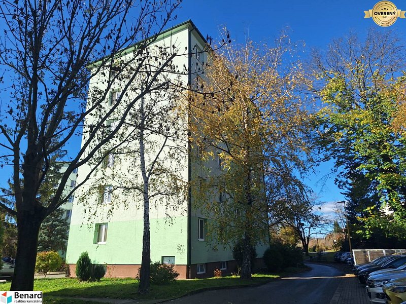 NA PREDAJ 2 IZBOVÝ BYT, BALKÓN, PREŠOV, UL. PAVLOVIČOVO NÁMESTIE