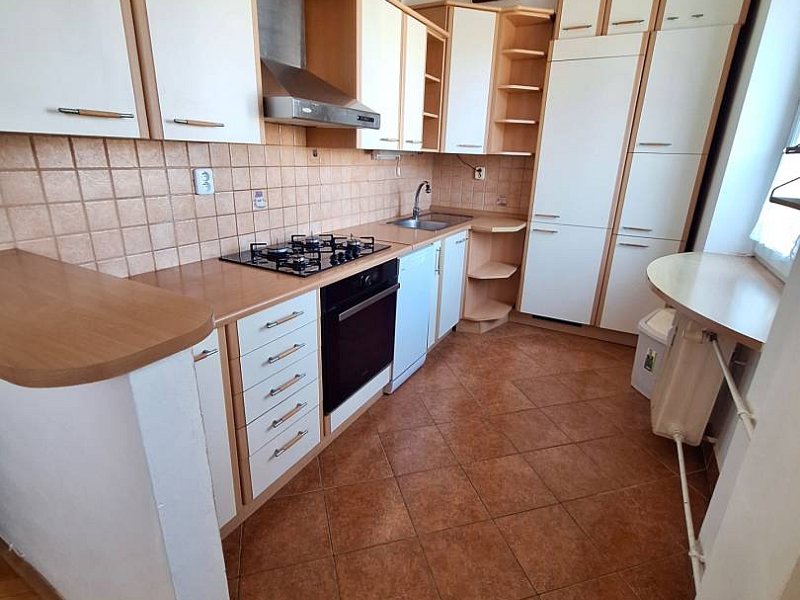 REZERVOVANÝ 2  IZBOVÝ BYT, BALKÓN, PREŠOV, UL. PAVLOVIČOVO NÁMESTIE