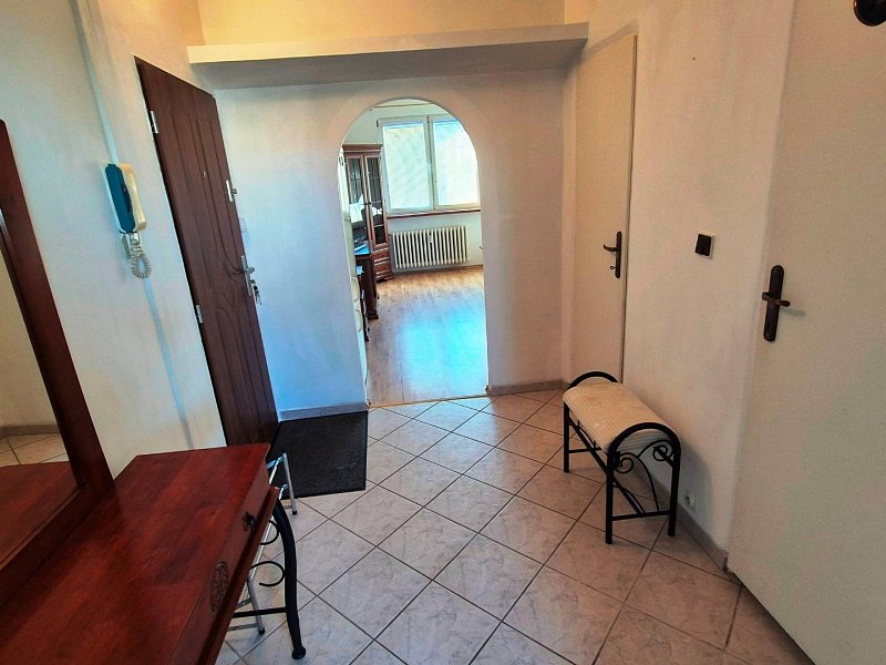 NA PRENÁJOM 1,5 IZBOVÝ, UL. MIEROVÁ