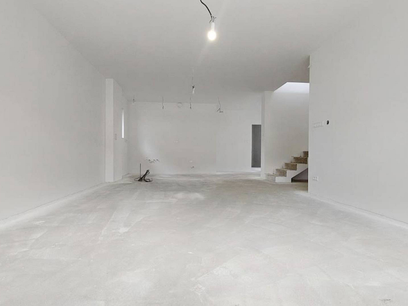 MODERNÝ 5 IZB.RODINNÝ DOM, CENTRUM POPRADU, s POZEMKOM 546 m2