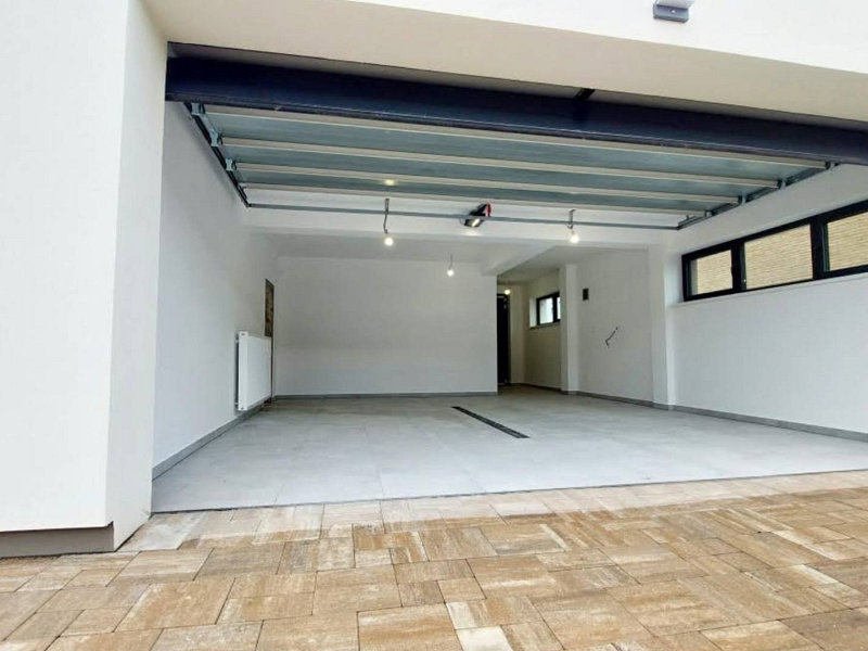 MODERNÝ 5 IZB.RODINNÝ DOM, CENTRUM POPRADU, s POZEMKOM 546 m2