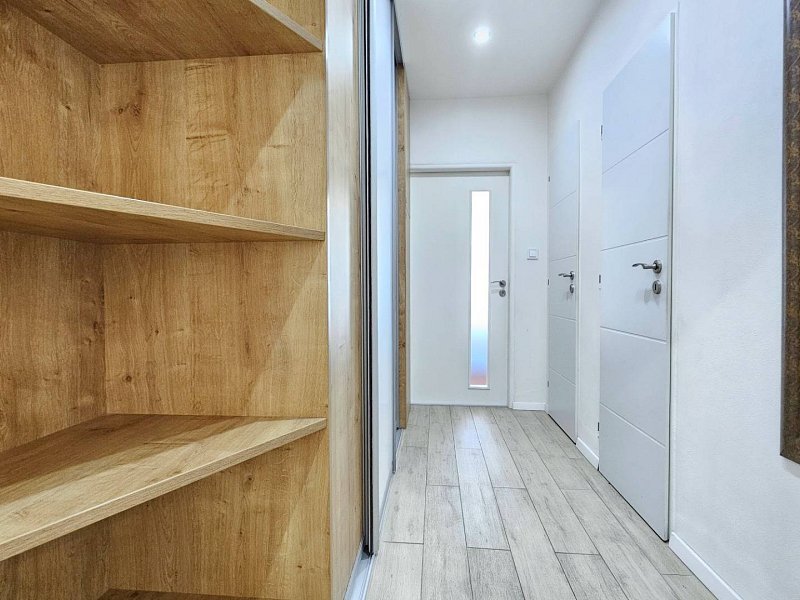 Na prenájom - 3 izbový byt v Starom Meste, ul, Karpatská 