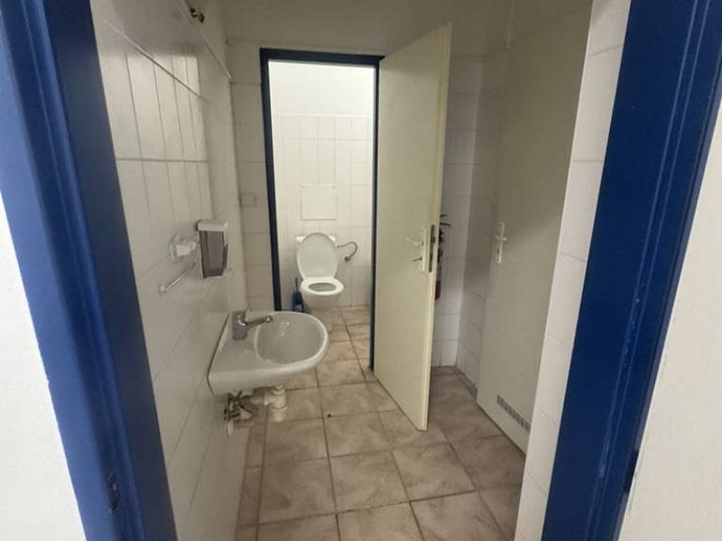 Obchodné priestory v centre mesta !!