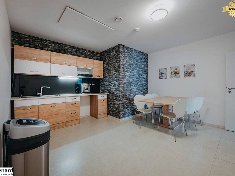 NA PRENÁJOM REPREZENTATÍVNE PRIESTORY 215,29 M2, STANICA – SOLIVARIA 