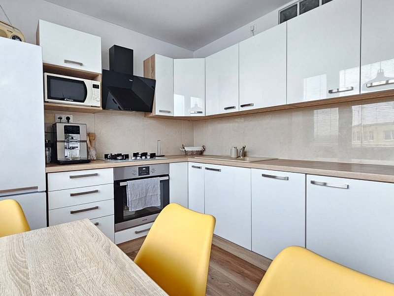 2 izbový byt na prenájom - Nad jazerom, Azovská ul.