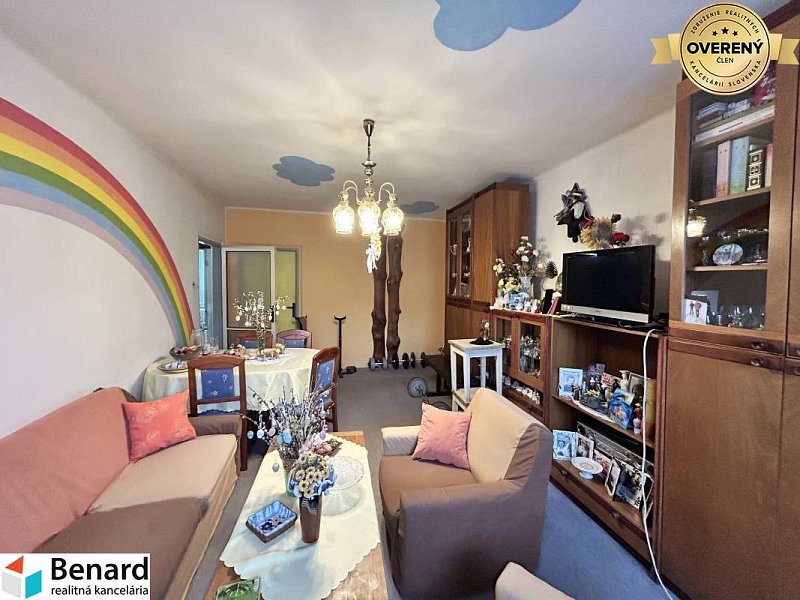 NA PREDAJ 3-IZBOVÝ BYT S LODŽIOU, 67m2, OKTÓBROVÁ ul,, PREŠOV