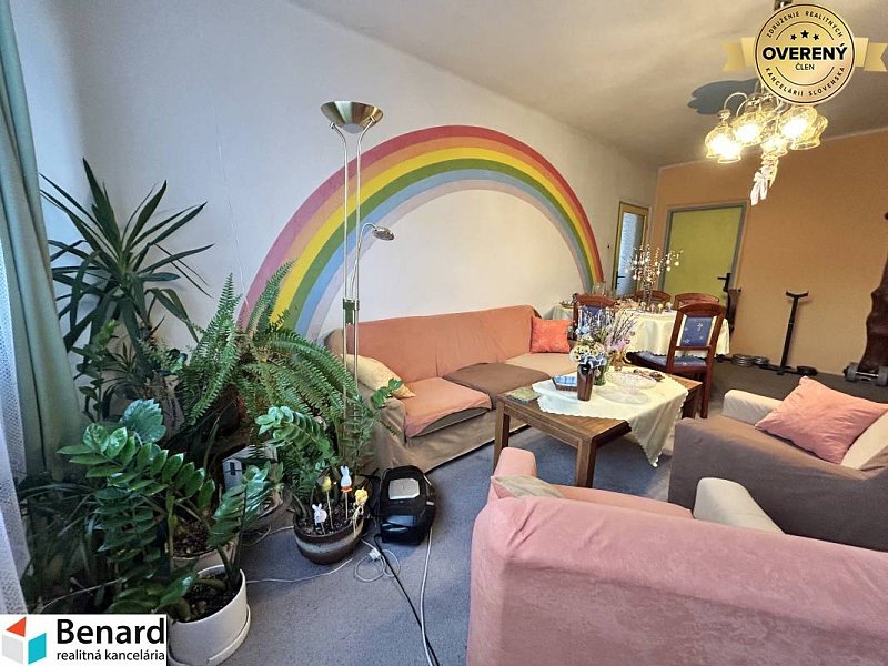 NA PREDAJ 3-IZBOVÝ BYT S LODŽIOU, 67m2, OKTÓBROVÁ ul,, PREŠOV