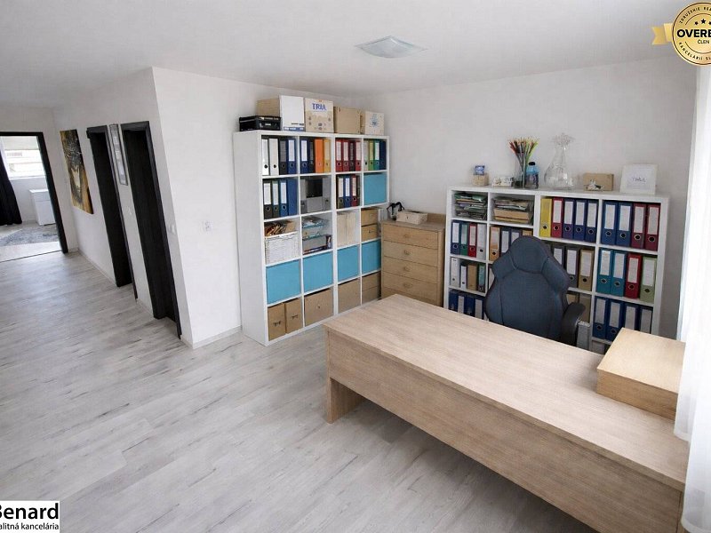 Veľkorysý rodinný dom s bazénom