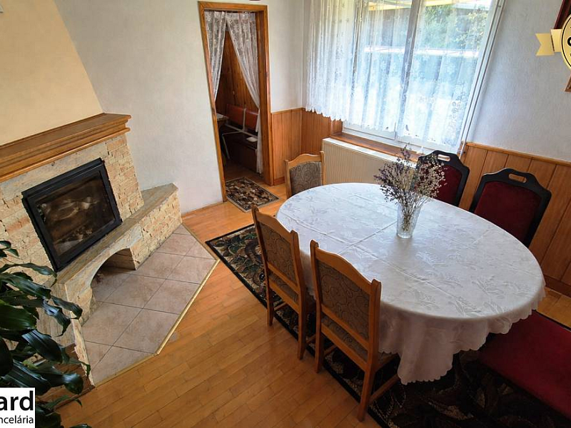 2 PODLAŽNÝ RODINNÝ DOM S PRÍSTAVBOU, 1064m2, JARABINA;