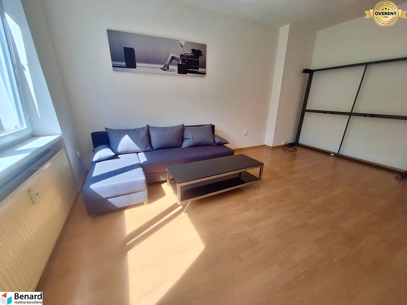 NA PRENÁJOM 1 IZBOVÝ TEHLOVÝ BYT, 34 M2, PREŠOV, KOŠICE - ŠACA