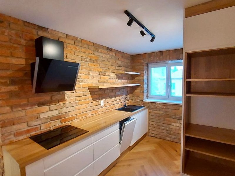 NA PRENÁJOM 2 IZBOVÝ BYT S BALKÓNOM, PREŠOV, UL. FR. KRÁĽA