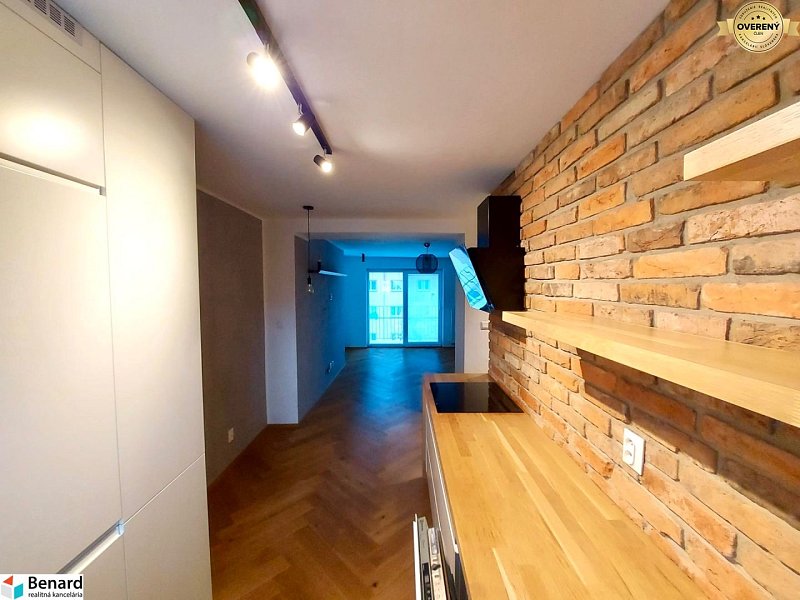 NA PRENÁJOM 2 IZBOVÝ BYT S BALKÓNOM, PREŠOV, UL. FR. KRÁĽA