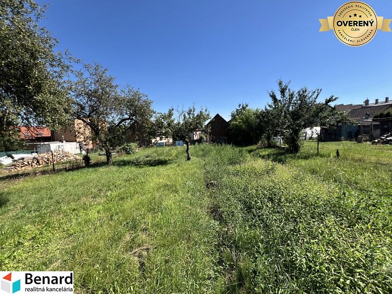 POZEMOK SO STARŠÍM RD, DRIENOV, UL. TEHELNÁ, 981 M2,