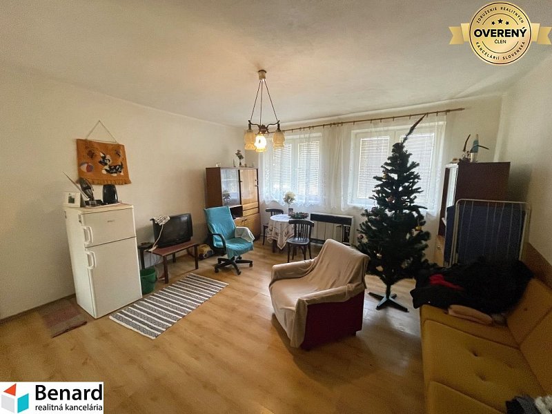 POZEMOK SO STARŠÍM RD, DRIENOV, UL. TEHELNÁ, 981 M2,