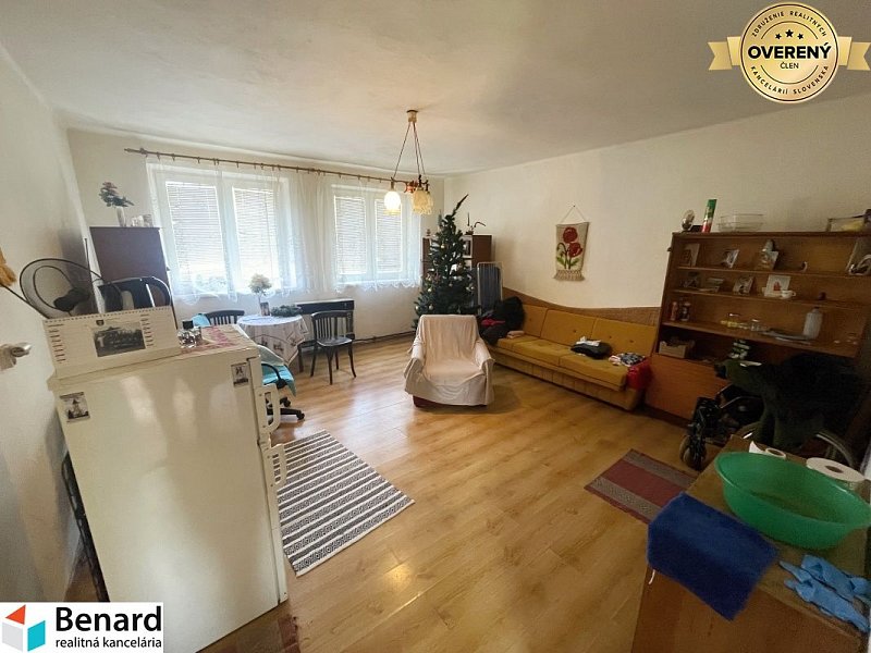 POZEMOK SO STARŠÍM RD, DRIENOV, UL. TEHELNÁ, 981 M2,