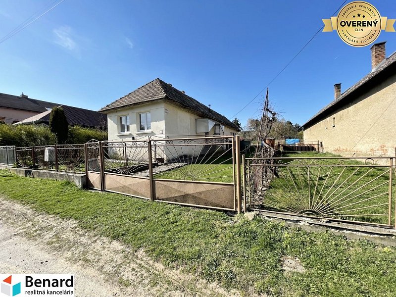 POZEMOK ZO STARŠÍM RD, DRIENOV, UL. TEHELNÁ, POZEMOK 900M2