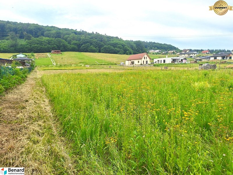 NA PREDAJ STAVEBNÝ POZEMOK, 1443m2, GREGOROVCE