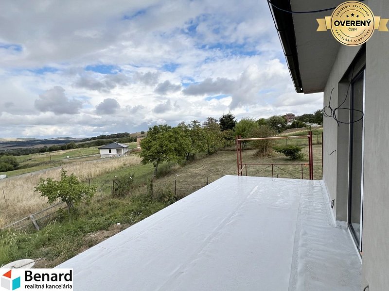 RD-DOKONČENÁ NOVOSTAVBA, OKRUŽNÁ PRI PREŠOVE,POZEMOK 620 m2,