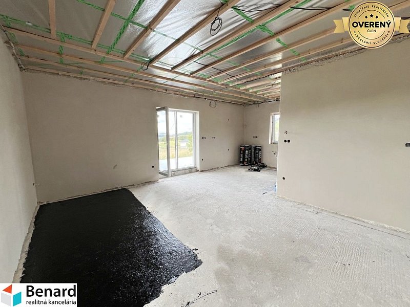 RD-DOKONČENÁ NOVOSTAVBA, OKRUŽNÁ PRI PREŠOVE,POZEMOK 620 m2,