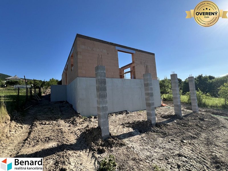 RODINNÝ DOM-NOVOSTAVBA, OKRUŽNÁ PRI PREŠOVE,POZEMOK  620 m2,HOLODOM