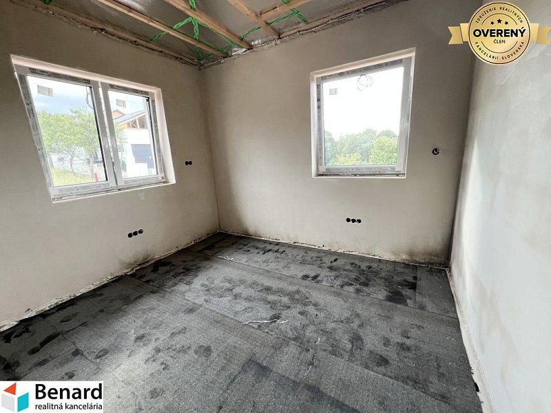RD-DOKONČENÁ NOVOSTAVBA, OKRUŽNÁ PRI PREŠOVE,POZEMOK 620 m2,