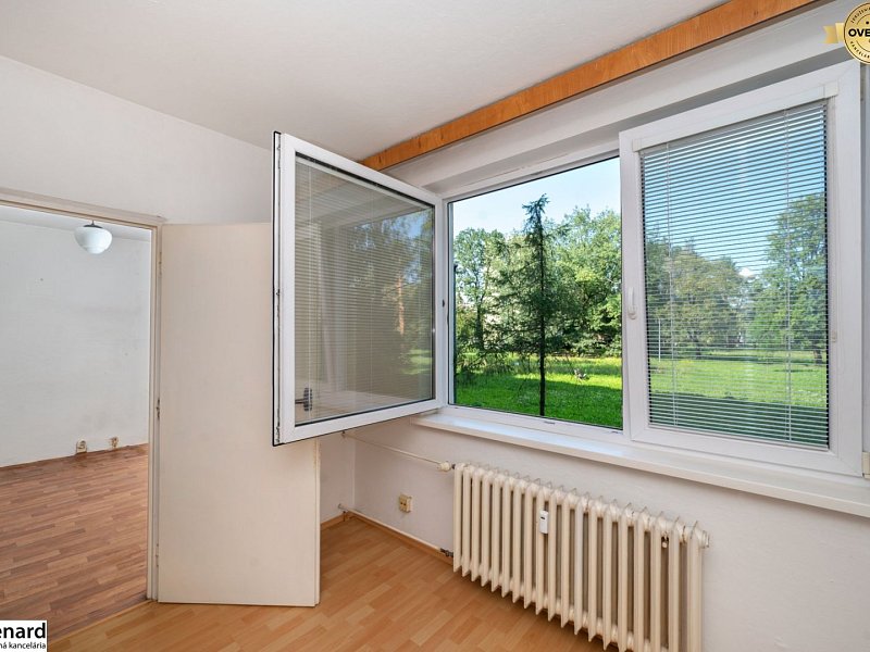 NA PREDAJ VEĽKÝ 3 IZB. BYT 78 m2, SÍDLISKO III, ul. V. CLEMENTISA.
