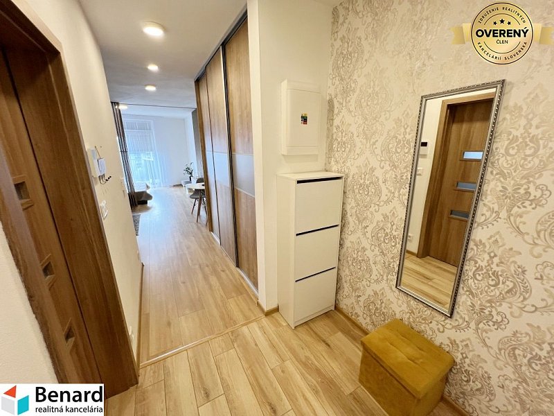 PREŠOV-NOVOSTAVBA,1 IZB. BYT, ZARIADENÝ, VL.PARK. MIESTO