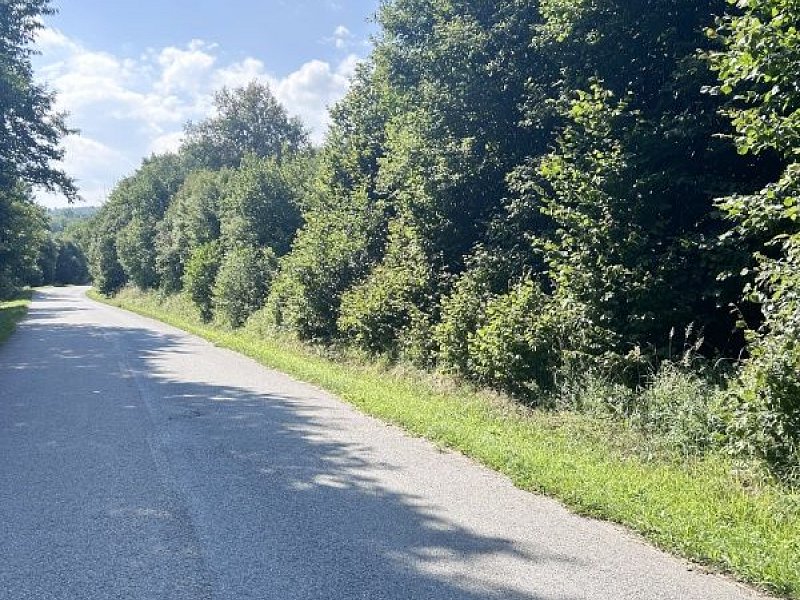 7 028 m² v SRDCI PRÍRODY – VEĽKÝ INVESTIČNÝ POZEMOK, ZLATÁ BAŇA