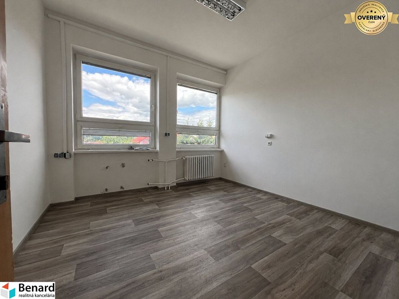 Prenájom kancelárskych priestorov – STARÁ ĽUBOVŇA – od 107,50 €/mes.