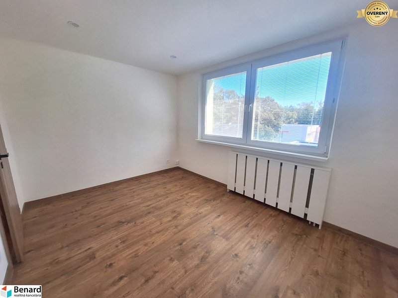 NOVOREKONŠTRUOVANÝ 3 IZBOVÝ BYT, LODŽIA, PREŠOV, ul. PROSTEJOVSKÁ