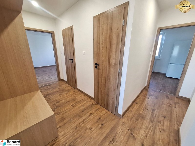 NOVOREKONŠTRUOVANÝ 3 IZBOVÝ BYT, LODŽIA, PREŠOV, ul. PROSTEJOVSKÁ