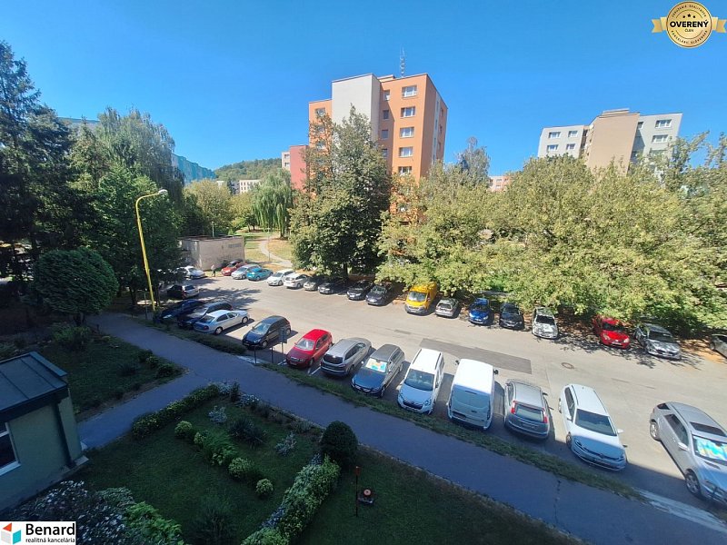 NOVOREKONŠTRUOVANÝ 3 IZBOVÝ BYT, LODŽIA, PREŠOV, ul. PROSTEJOVSKÁ