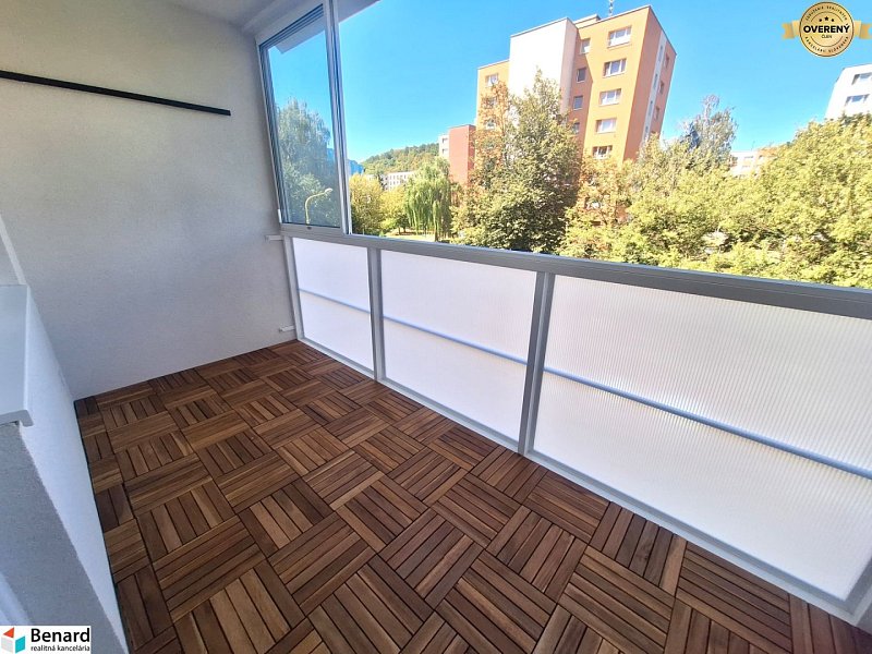 NOVOREKONŠTRUOVANÝ 3 IZBOVÝ BYT, LODŽIA, PREŠOV, ul. PROSTEJOVSKÁ