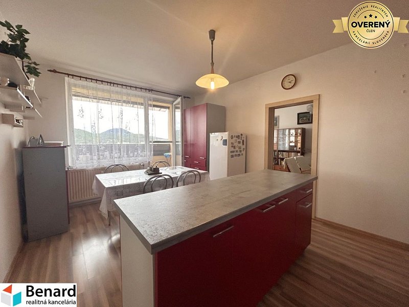 NA PREDAJ  3-IZBOVÝ BYT S BALKÓNOM, 72m2,SÍDLISKO 3, PREŠOV