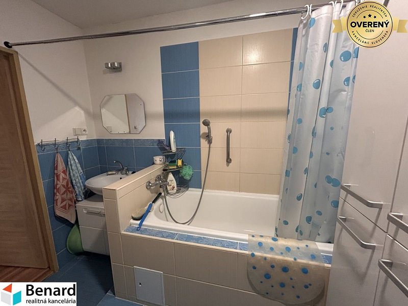 NA PREDAJ  3-IZBOVÝ BYT S BALKÓNOM, 72m2,SÍDLISKO 3, PREŠOV