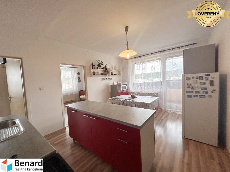 NA PREDAJ  3-IZBOVÝ BYT S BALKÓNOM, 72m2,SÍDLISKO 3, PREŠOV