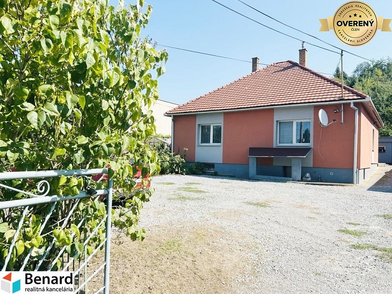 RD NA BÝVANIE AJ PODNIKANIE,1630m2, SABINOVSKÁ Ul., PREŠOV