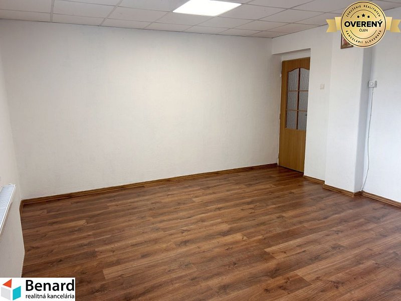 RD NA BÝVANIE AJ PODNIKANIE,1630m2, SABINOVSKÁ Ul., PREŠOV