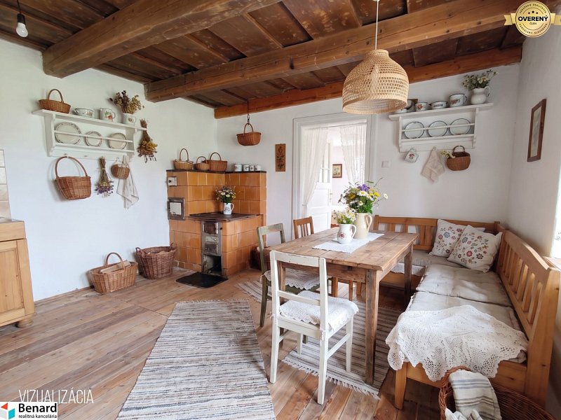 DREVENICA / RODINNÝ DOM V OBCI ČIRČ, 760 m2