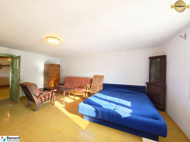 DREVENICA / RODINNÝ DOM V OBCI ČIRČ, 760 m2
