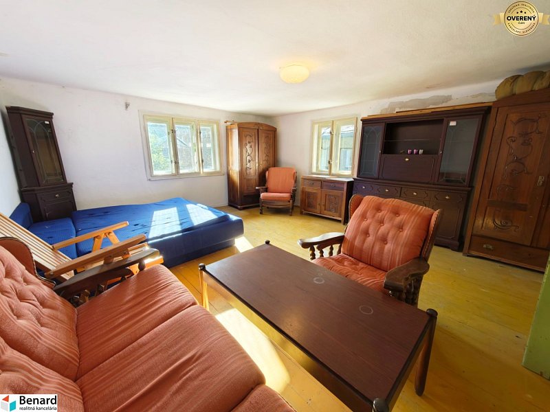 DREVENICA / RODINNÝ DOM V OBCI ČIRČ, 760 m2