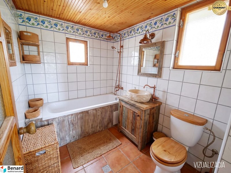 DREVENICA / RODINNÝ DOM V OBCI ČIRČ, 760 m2