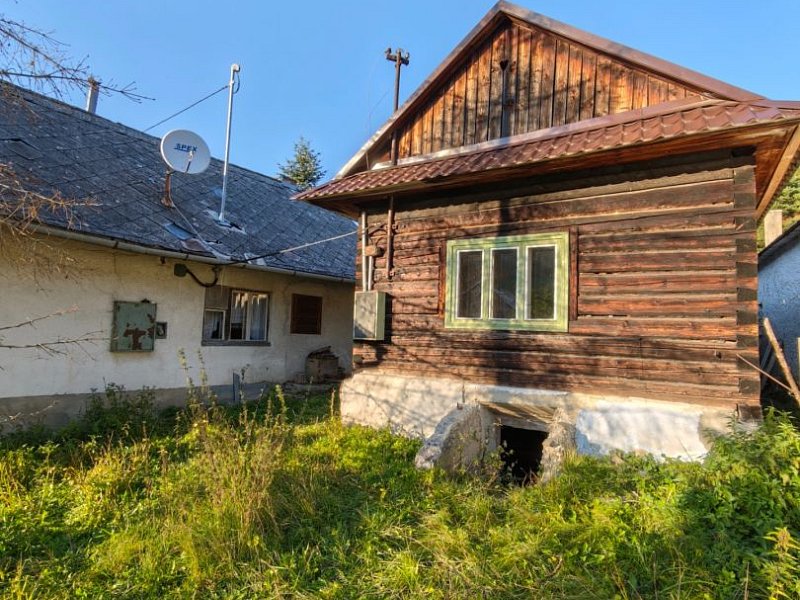 DREVENICA / RODINNÝ DOM V OBCI ČIRČ, 760 m2