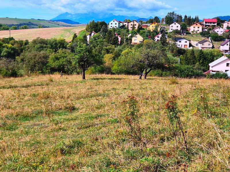 STAVEBNÝ POZEMOK 1629m2, JARABINA