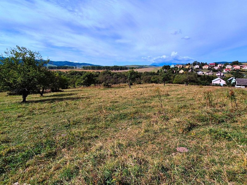 STAVEBNÝ POZEMOK 1629m2, JARABINA