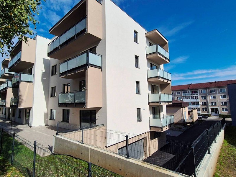 BD RELAX; 3 IZBOVÝ BYT; 1.NP; ZÁHRADKA; 98,12m2;