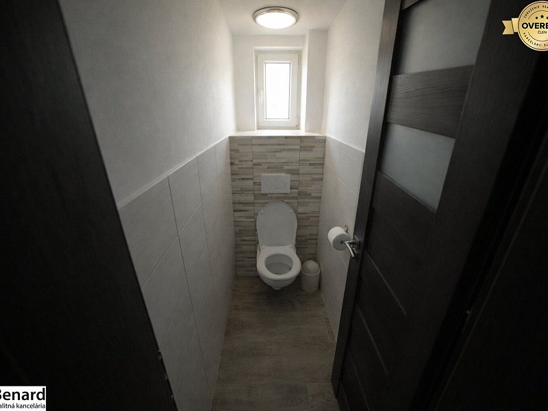 Veľkorysý rodinný dom s bazénom