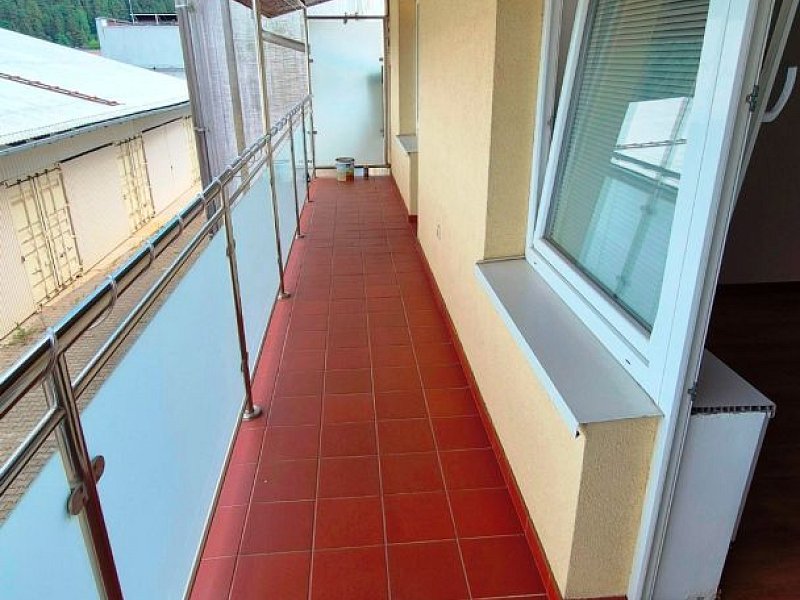 NA PRENÁJOM PRIESTRANNÝ 3 IZBOVÝ BYT, 121m2, ul. LEVOČSKÁ