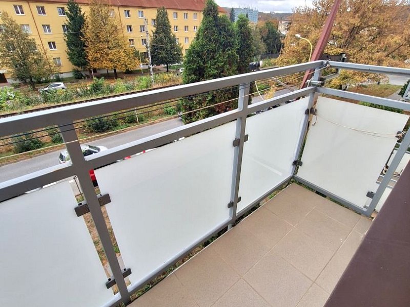 PRENÁJOM NOVOREKONŠTRUOVANÝ 2 IZBOVÝ BYT, BALKÓN, PREŠOV, UL. PAVL.NÁM